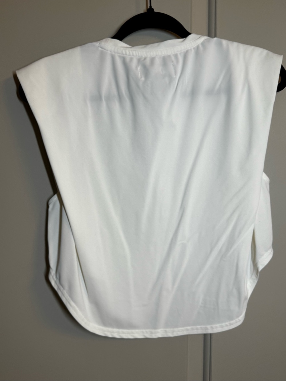 Beach Riot White Padded-Shoulder Cropped Tank - Picture 6 of 6